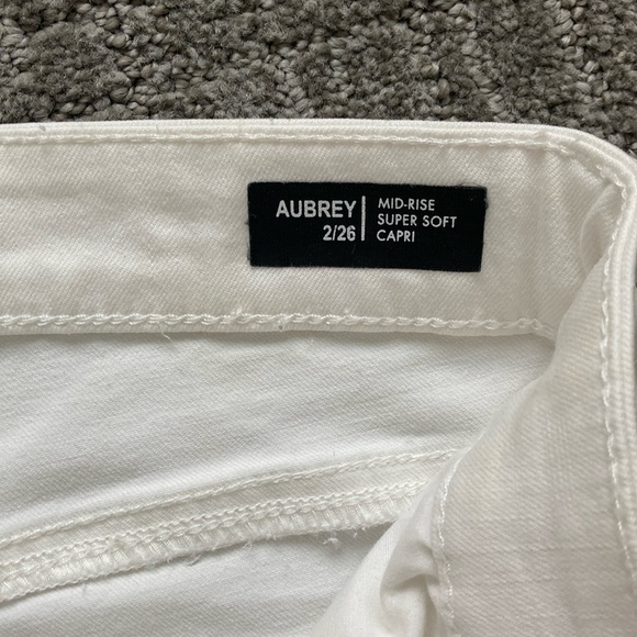 Buffalo David Bitton Aubrey Mid-rise Super Soft Capri - Picture 7 of 16